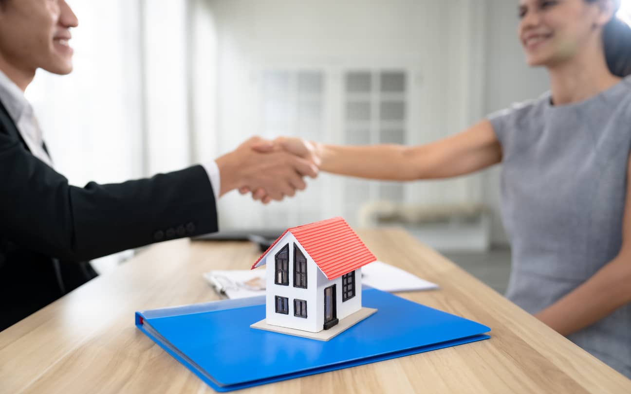 How to make an offer on a house